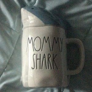 Rae Dunn Mommy Shark mug